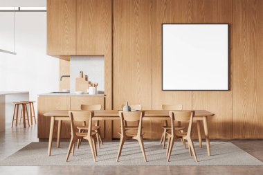 Lüks ahşap mutfak masası, sandalyeler, tabureli bar adası. Dolap ve mutfak gereçleriyle yemek pişirme yeri. Tuvalin kare şeklindeki posteri. 3B görüntüleme