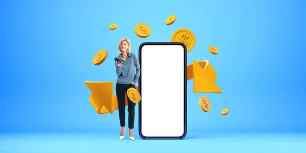 Young European Girl Smatphone Standing Mock Phone Display Cashback Icon — Stock Photo, Image