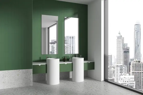 Canto Elegante Banheiro Com Paredes Verdes Piso Concreto Pia Dupla — Fotografia de Stock