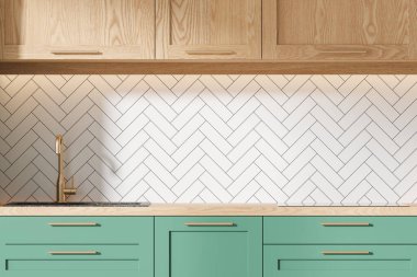 Mutfağın içinde lavabo ve soba, mutfak gereçleri ahşap tezgahta. Modern apartmanda fayans duvarı olan lüks yemek pişirme alanına yakın. 3B görüntüleme