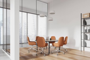 İş odası manzarası, sandalyeler, toplantı masası, ahşap zemin. Singapur gökdelenlerinde panoramik pencereli ofis konferans alanı. 3B görüntüleme