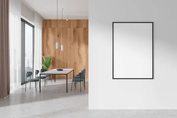 Weiße Wohnzimmereinrichtung Mit Esstisch Und Stühlen Essecke Auf Betonboden Panorama — Stockfoto