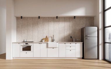 Bej rengi mutfak iç mimarisi, şık tasarım ve mutfak malzemeleri, gökdelenlerin panoramik penceresi. Modern dairede buzdolabı, lavabo ve soba olan şık bir yemek odası. 3B görüntüleme