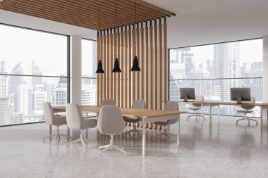 Modern ofis toplantı odasının köşesinde beyaz ve bej duvarlar, fayanslı zemin ve açık gri sandalyeli uzun konferans masası arka planda açık alan. 3d oluşturma