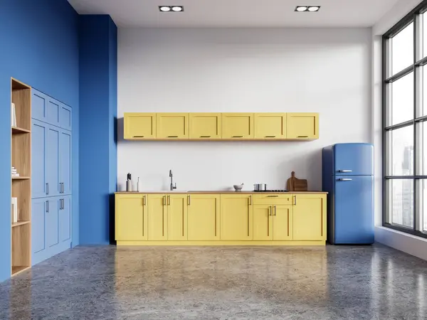 白い壁 コンクリートの床 シンクおよび青いコップボードおよび冷蔵庫で造られる快適な黄色のキャビネットが付いているスタイリッシュな台所の内部 3Dレンダリング — ストック写真