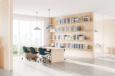 Toplantı masası ve sandalyeli şık ofis içi manzarası, kitaplı ahşap raf ve Bangkok gökdelenlerinin panoramik penceresi. 3B görüntüleme