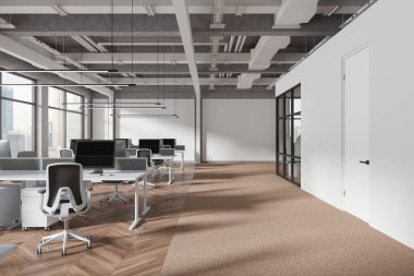 Koltukları ve bilgisayarları sıralı modern ofis içi, ahşap döşemeli halı. Kuala Lumpur gökdelenlerinde panoramik pencereli minimalist ofis çalışma alanı. 3B görüntüleme