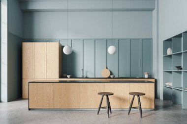 Bar adası ve taburesiyle mavi ev mutfağı, lavabo ve gaz sobasıyla ahşap dolap, mutfak gereçleri ile raf. Modern dairede yemek pişirme ve yeme alanı. 3B görüntüleme