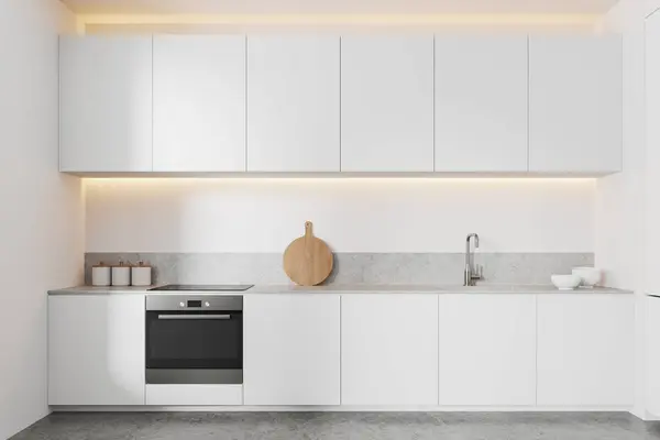 Luxusní Bílý Kuchyňský Interiér Umyvadlem Sporákem Šedá Betonová Podlaha Minimalistický — Stock fotografie