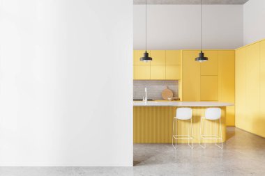 Sarı ev mutfağı. Barın içinde lavabo, soba ve mutfak gereçleri var. Renkli tasarımı olan modern yemek dolabı. Boş fotokopi duvarı bölümü. 3B görüntüleme
