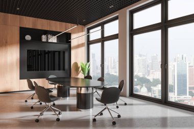 Konferans salonunun köşesindeki tahta ve koltuk manzarası dekorasyonlu televizyon ekranı. Singapur gökdelenlerinde panoramik pencereli ofis toplantı odası. 3B görüntüleme