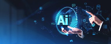 İşadamı el ve parmağı makine öğrenme simgeleriyle parlayan yapay zeka hologramına dokunuyor. Yapay zeka kavramı ve iş dünyasındaki sanal asistan