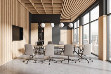 Tahta, sandalye, raf ve ahşap duvarda televizyon sergisi olan bir iş toplantısı. Kuala Lumpur gökdelenlerinde panoramik pencereli bir ofis konferans odası. 3B görüntüleme