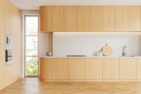 Stilig Hjemmekjøkken Interiør Med Vask Komfyr Treskap Med Kjøkkenutstyr Tregulv stockbilde