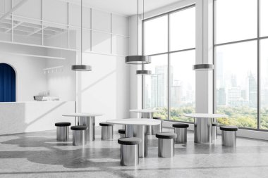 Yuvarlak yemek masaları ve sıralı koltukları olan beyaz kahve dükkanı. Bar adası olan minimalist kafeterya ve gökdelenlerde panoramik pencere. 3B görüntüleme