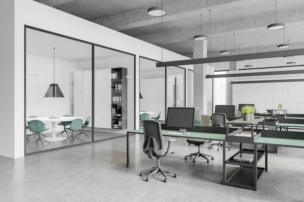 Hjørne Visning Business Interiør Med Coworking Plads Lænestole Computere Skriveborde Stock-billede