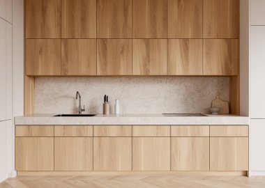 Dolap, lavabo ve soba ve ahşap zeminde pişirme aletleri olan bir ev mutfağı. Minimalist ahşap raflar dizayn edildi. Çağdaş dairede mutfak gereçleri var. 3B görüntüleme