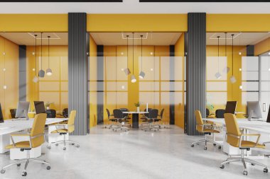 Ortak çalışma alanı olan sarı ofis, sıralarda bilgisayar ve sıralarda koltuklar. Pazarlık için cam minimalist toplantı odaları. 3B görüntüleme