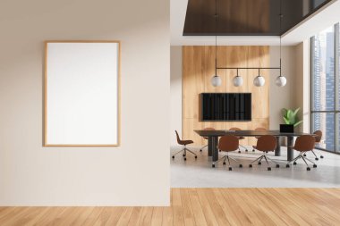 İçi masa ve sandalyelerle dolu rahat bir ofis, pano ve TV ekranlı konferans odası. Singapur gökdelenlerindeki panoramik pencere ve tuval posterleri. 3B görüntüleme