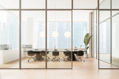 Müzakere masası ve sandalyeli cam ofis, ahşap zemininde klasörler olan çekmece. Toplantı odası ve Singapur gökdelenlerinin panoramik penceresi. 3B görüntüleme