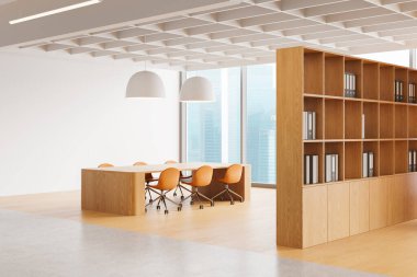 Konferans salonunun köşesinde sandalye ve tahta, beton ve ahşap zemin var. Ahşap bölmeli minimalist buluşma yeri. Singapur gökdelenlerinin panoramik penceresi. 3B görüntüleme