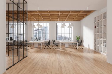 Ortak masada, parke zeminde bilgisayar ile birlikte çalışan hafif bir iç mekan. Rafı ve dekorasyonu olan bir işyeri. Bangkok gökdelenlerinin panoramik penceresi. 3B görüntüleme