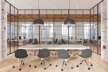 Çalışma odası ve toplantı odası ile hafif bir iç mekan, dekorasyonlu raf. Sıraya dizilmiş bilgisayar ve sandalyeler. Bangkok gökdelenlerinin panoramik penceresi. 3B görüntüleme