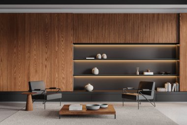 Ahşap iç döşeme, iki deri koltuk, beton zeminde halı. Kahve masası ve dekorasyonlu raflarla toplantı ya da bekleme yeri. 3B görüntüleme