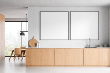 Beyaz ve ahşap mutfak iç mutfak dolabı, yemek masası ve arka planda sandalyeler, beton zemin. Gökdelenlerin panoramik penceresi. Sıraya tuval posterleri koyun. 3B görüntüleme