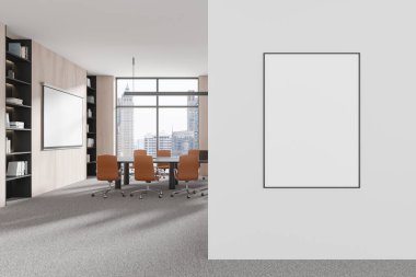 Konferans masası, sandalyeler, boş projeksiyon ekranı olan şık bir ofis. Bangkok gökdelenlerinin panoramik penceresi. Bölümde bir tuval posteri var. 3B görüntüleme