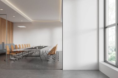 Beyaz ve ahşap toplantı odasının iç tarafında bej koltuklar, uzun toplantı tahtası ve beton zeminde gri kanepe var. Tropik bölgelerde panoramik pencere. Boş duvar bölmesini düzenle. 3B görüntüleme