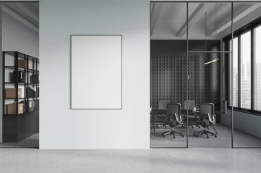 Sandalyeler ve tahtalarla konferans, açık beton zemin. Raf ve belgelerle dolu toplantı yeri. Gökdelenlerin panoramik penceresi. Model uzay tuvali posteri. 3B görüntüleme