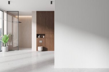 Ahşap dolapları, cam duşu ve boş dikey çizgili duvarı olan modern banyo. Parlak ve temiz bir atmosfer, tasarım modeli için mükemmel. 3B Hazırlama