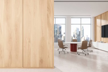 Solunda büyük tahta bir duvar, beyaz yuvarlak bir masa ve sandalyelerin yer aldığı modern ofis içi. Büyük pencereler şehir manzarası sunar. 3B Hazırlama