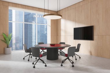 İçinde sandalyeler, geniş pencereler ve şehir manzarası olan yuvarlak bir masa bulunan şık bir konferans odası. Modern çalışma alanı kavramı. 3B Hazırlama