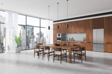 Büyük bir ahşap masa ve sandalyelerin yer aldığı geniş bir yemek odası ve geniş pencerelerden şehrin ufuk çizgisi manzarası. 3B Hazırlama