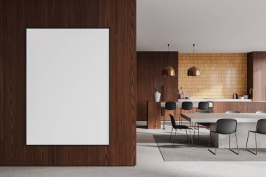 Ahşap ev mutfağı mutfak dolabı, bar adası ve sandalyeli yemek masası, beton zeminde halı. Bölümdeki tuval posterini taklit et. 3B görüntüleme