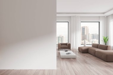 Soldaki boş duvar modeli, soldaki kahverengi mobilyalı modern oturma odası ve sağdaki gün ışığında geniş pencereli. Minimalist bir kavram. 3B Hazırlama