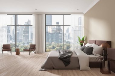 Şehir manzarasına bakan geniş pencereli zarif modern yatak odası, şık mobilyalar ve nötr tonlarla. Konforlu ev tasarımı. 3B Hazırlama