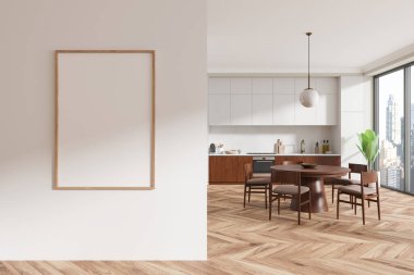 Modern bir mutfakta beyaz bir duvara boş ahşap çerçeve poster modeli, büyük pencereli ahşap yemek masası ve sandalyeler. 3B Hazırlama