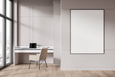 Bilgisayarı ve bej koltuğu olan bir masanın yanında boş bir poster asılı, tarafsız bir arkaplan üzerine kurulmuş modern ofis. Çalışma alanı tasarımı kavramı. 3B Hazırlama.