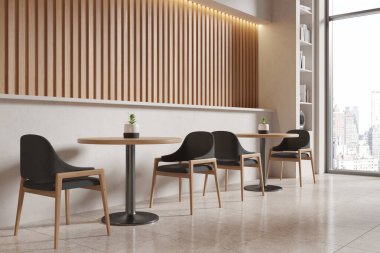 Çağdaş kafe alanı, ahşap sandalyeler, yuvarlak masalar ve mermer zeminde dikey ahşap kaplama arka planı olan küçük saksılar. 3B Hazırlama.