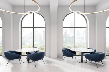 Modern mavi sandalyeli ofis salonu, beyaz masalar, dairesel ışıklar, şehir manzarasını gösteren geniş kemerli pencereler, minimalist tarz, sakin alan. 3B Hazırlama.