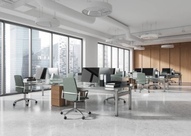 Cam masaları, yeşil sandalyeleri ve şehir manzarasına bakan geniş pencereleri olan uçsuz bucaksız bir ofis. Parlak modern iç mekan konsepti. 3B Hazırlama.