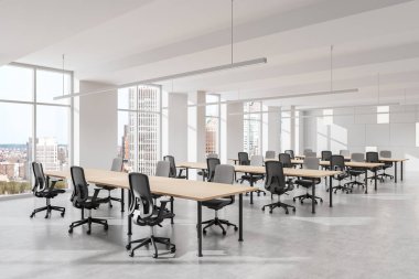 Ahşap masaları, ergonomik sandalyeleri ve geniş pencereleri olan geniş, modern bir uzay ofisi. Parlak, minimalist iç mekan, şehir manzarası arka plan, iş birliği konsepti. 3B Hazırlama.
