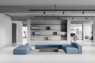 Mavi modüler koltukları, parlak rafları ve parlak açık alanı olan modern ofis içi, temiz, minimalist bir stile ve şehir zeminine sahip. 3B Hazırlama.