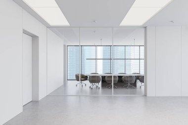 Boş açık alanı, cam duvar toplantı odası ve şehir manzarasına bakan geniş pencereleri olan çağdaş bir ofis. Parlak modern tasarım konsepti. 3B Hazırlama.