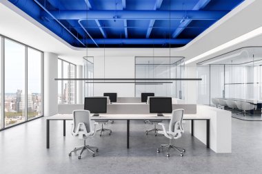 Bilgisayar istasyonları, modern sandalyeler ve cam bölümlerle çevrili mavi tavan aksanlı çağdaş açık ofis. İş birliği kavramı. 3B Hazırlama.