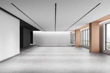 Temiz duvarları, geniş pencereleri ve modern tavan tasarımı olan uçsuz bucaksız boş bir iç mekan. Parlak doğal ışık odayı dolduruyor, açık bir konsept yaratıyor. 3B Hazırlama.