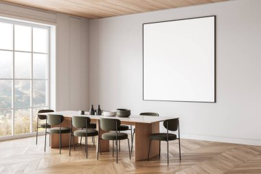 Modern yemek odasının içinde beyaz bir duvarda boş bir poster, tahta masa ve yeşil sandalyeler var. Büyük pencereler doğal ışığa izin verir. Temiz tasarım konsepti. 3B Hazırlama.